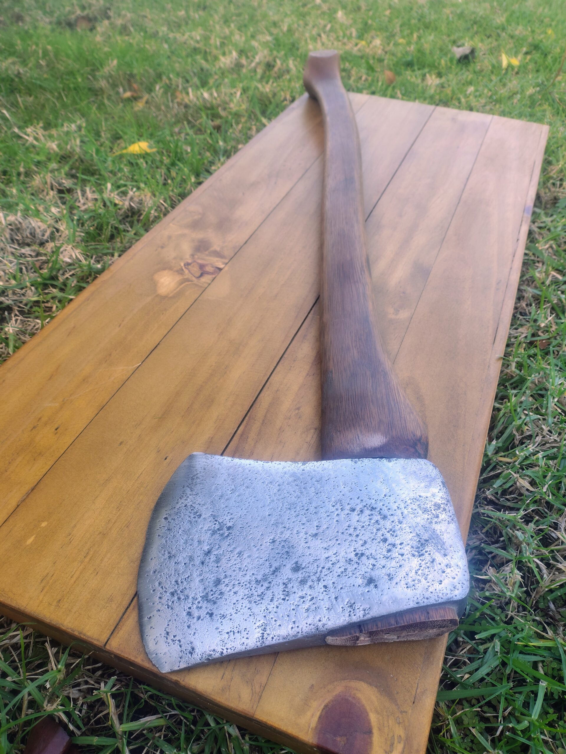 Plumb Felling Axe with Palm Swell