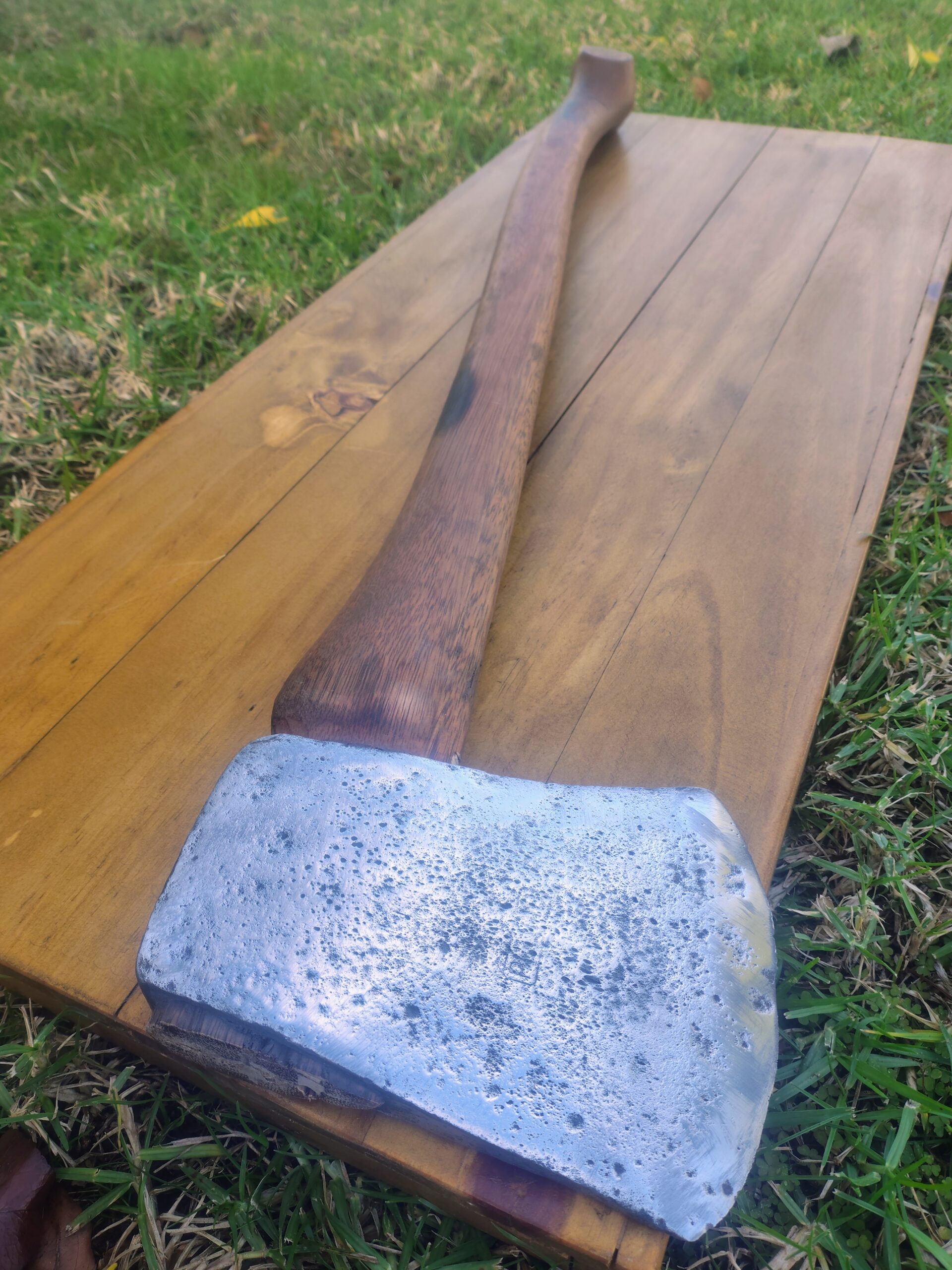 Plumb Felling Axe with Palm Swell - Image 4