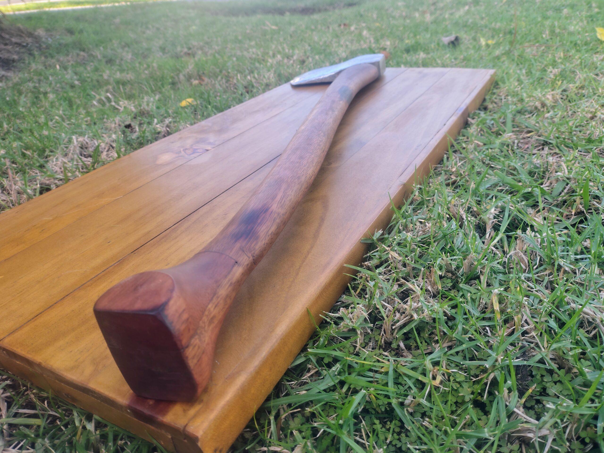 Plumb Felling Axe with Palm Swell - Image 7